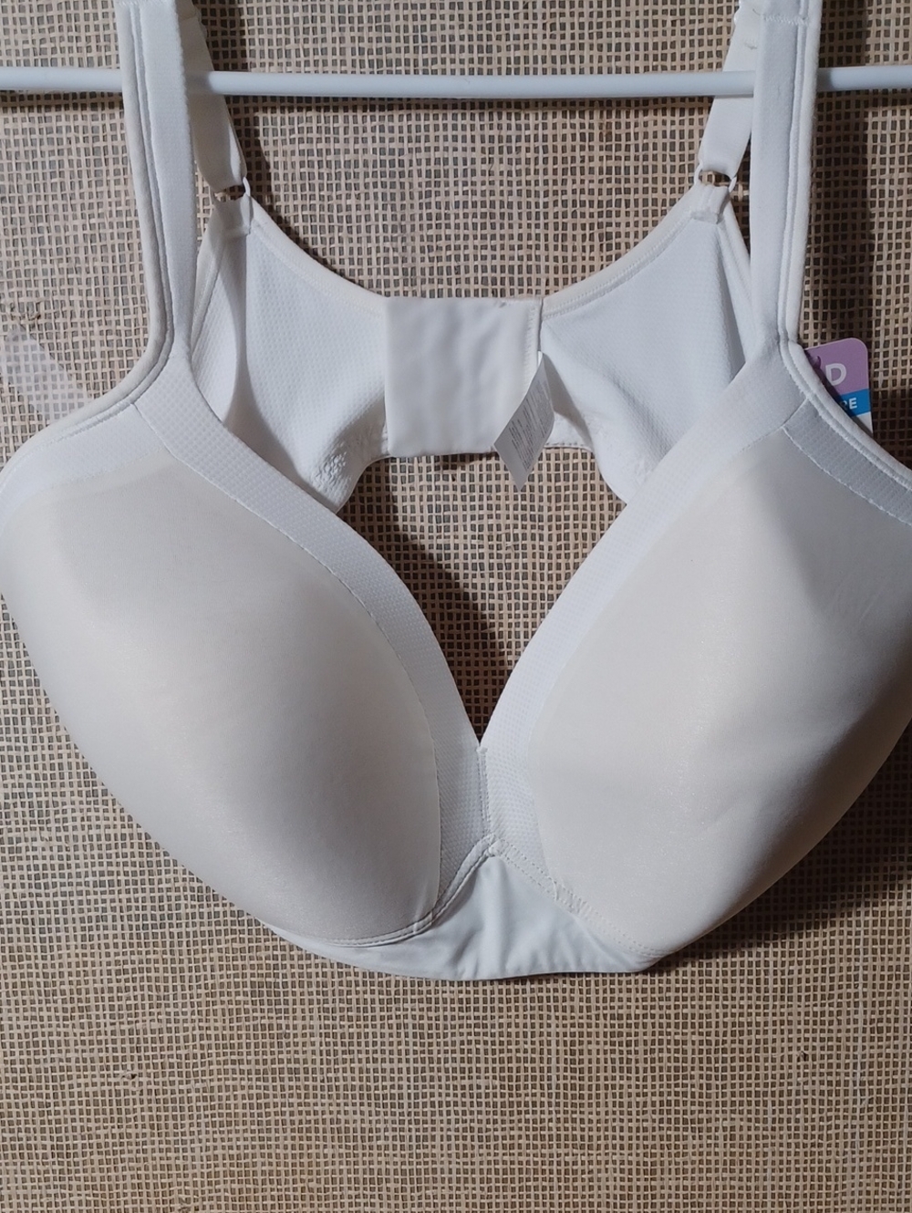 Smooth Support Wireless T-Shirt Bra in White